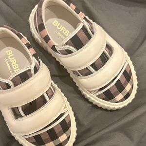 Burberry plaid toddler shoes size 23